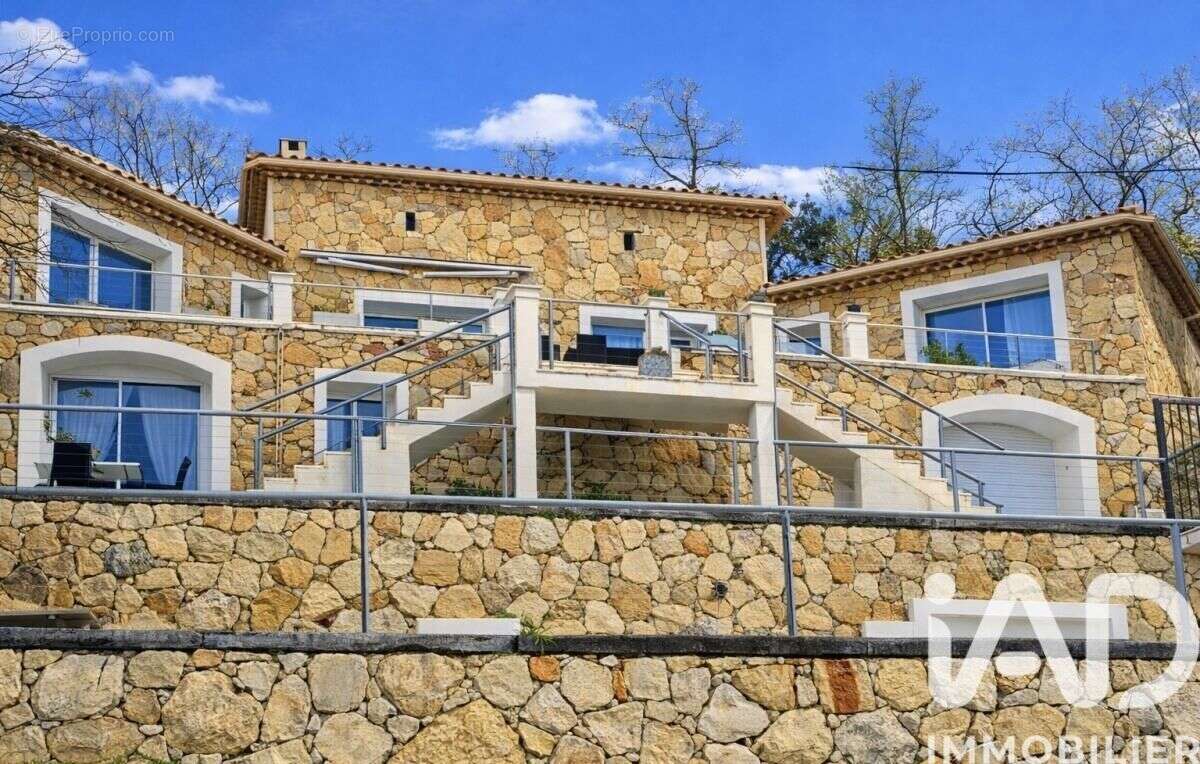 Photo 2 - Maison à LE CANNET-DES-MAURES