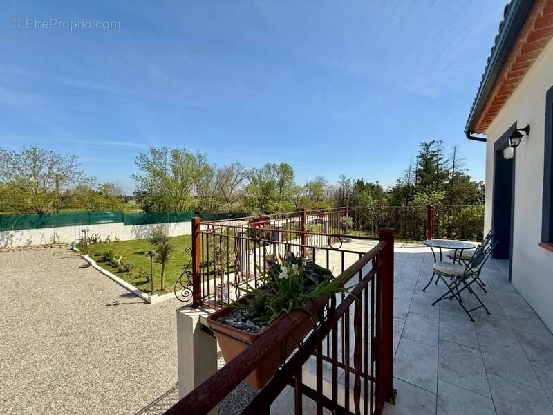 Maison à VILLEMOUSTAUSSOU