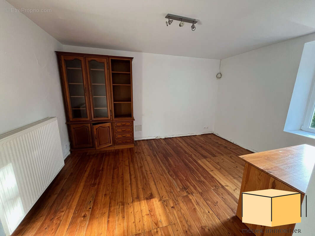 Maison à VIRIEU-LE-PETIT