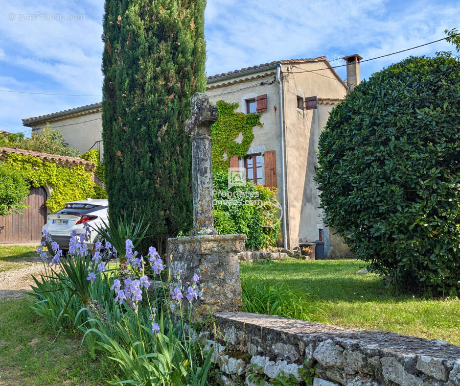 Maison à SAINT-ANDRE-DE-CRUZIERES