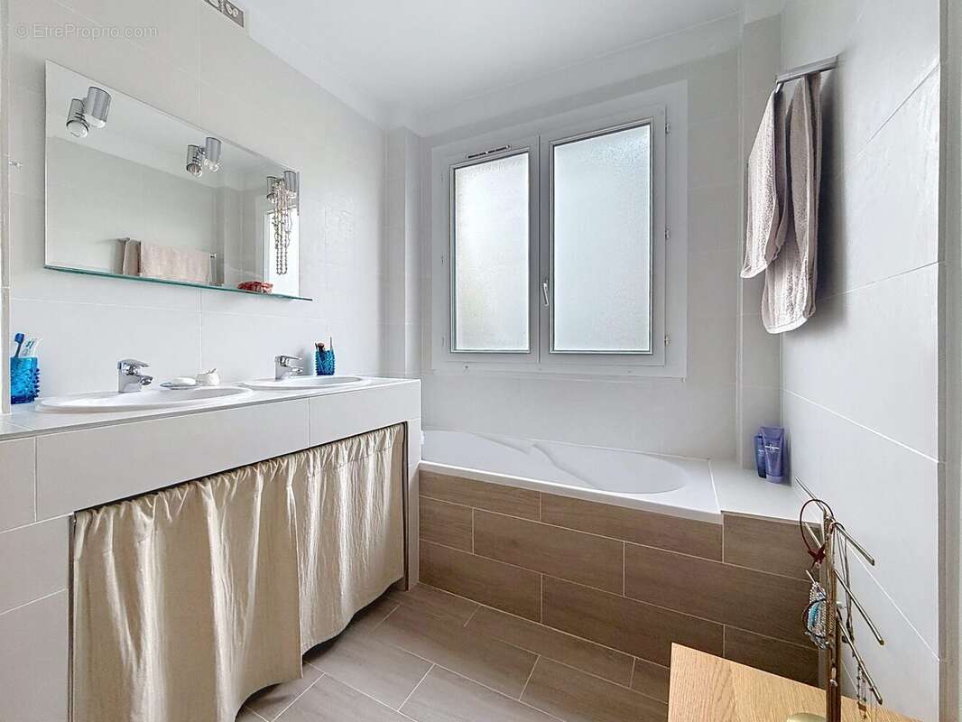 Appartement à GARCHES