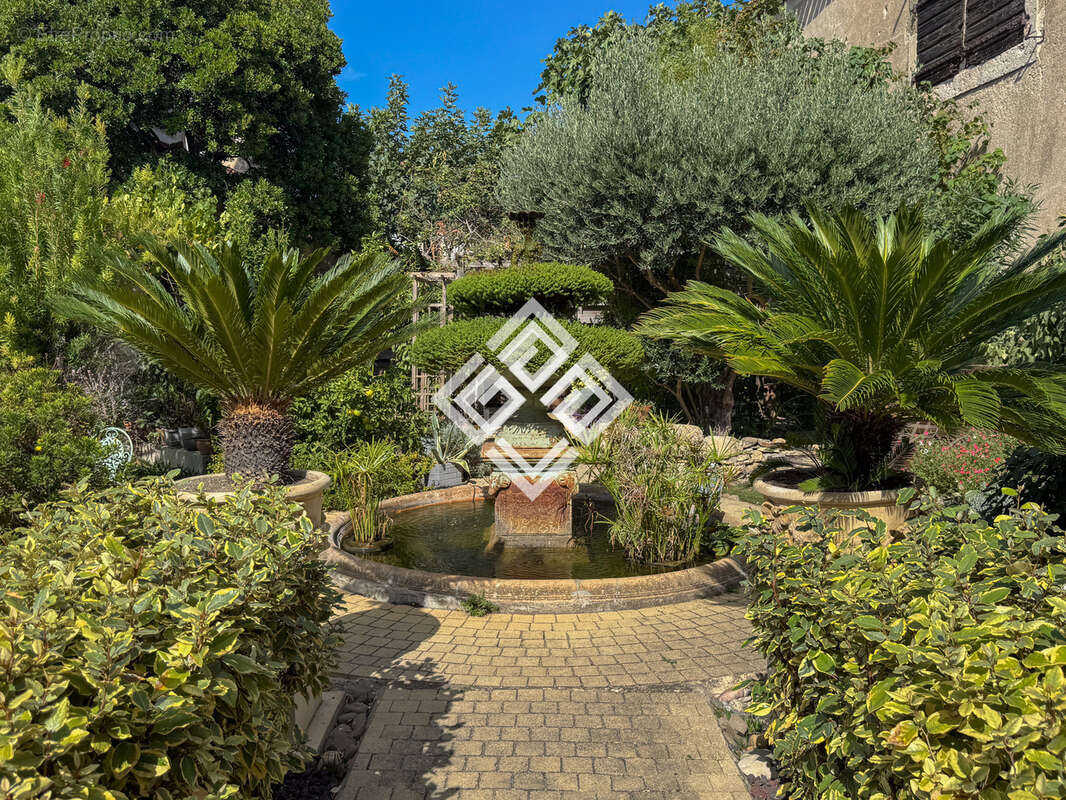 Maison de Maître restaurée avec élégance avec piscine - photo 55