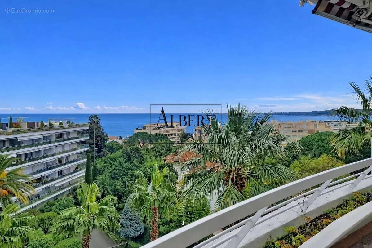 Appartement à CANNES