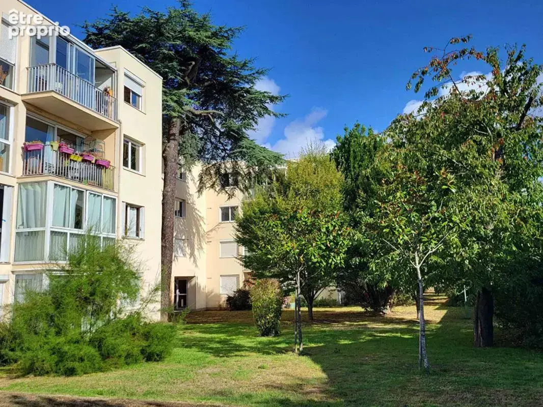 Appartement 4 pièce(s) 74 m2 NANTES 44100 - photo 2