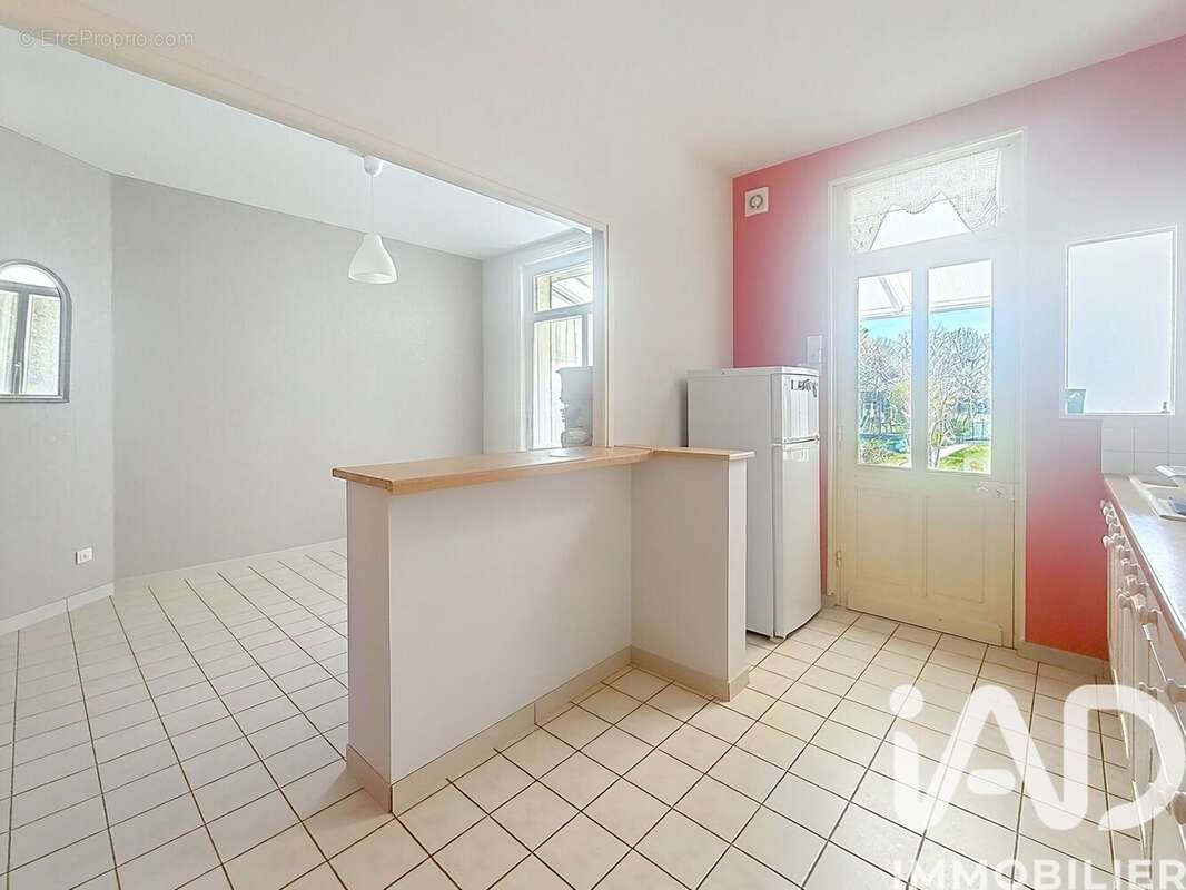 Maison 100 m² à Lambres-Lez-Douai  - photo 6