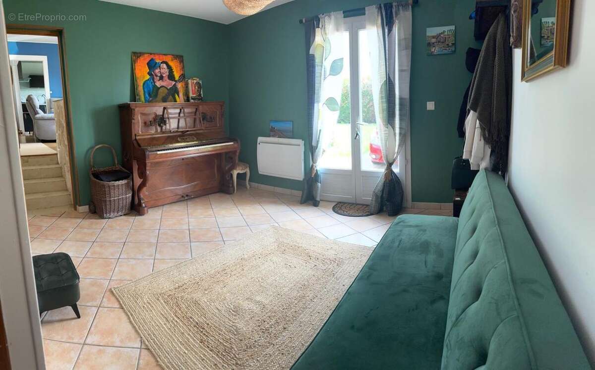 Maison à FERRIERES-EN-GATINAIS