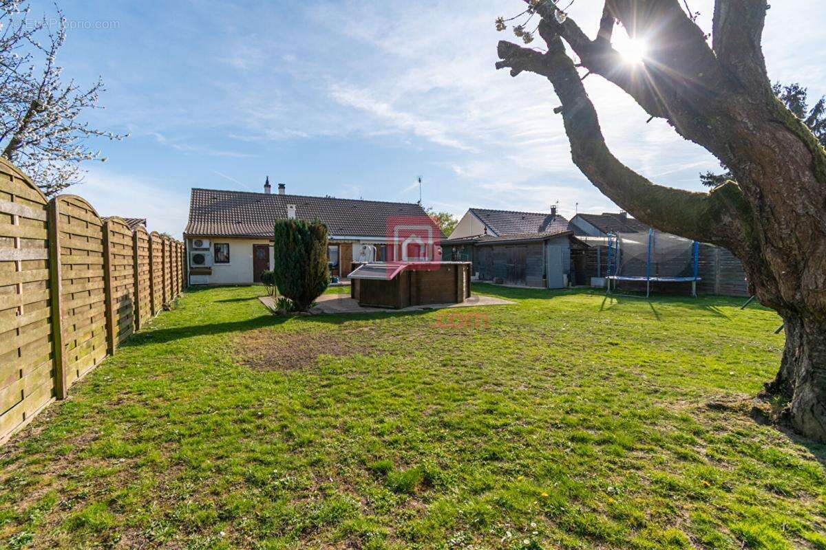 Vend cette maison familiale 4 chambres  88 m² et un jardin de 792 m² Quartier recherché de Saint-Pathus - photo 16