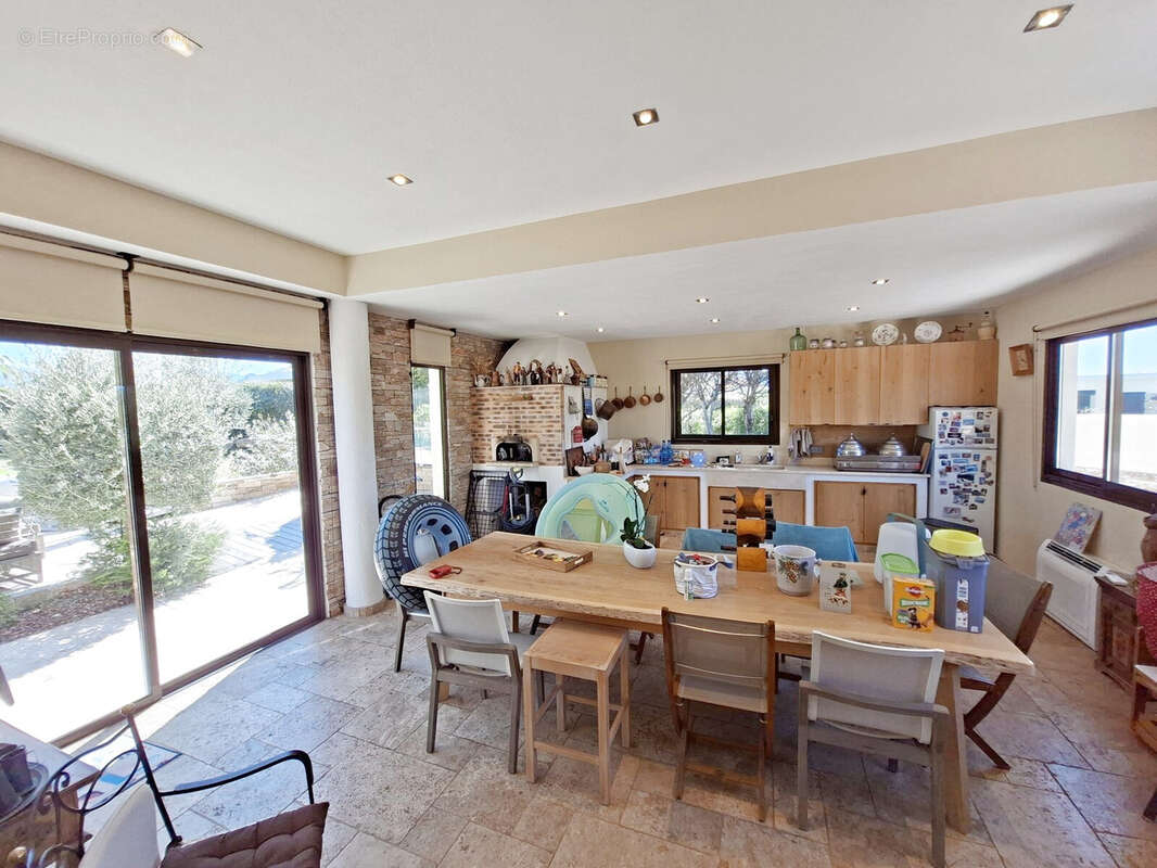 Villa haut de gamme de plain pied - photo 11