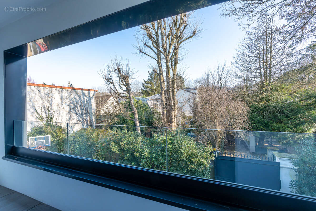 Maison à SAINT-MAUR-DES-FOSSES