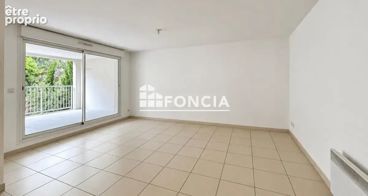 EXCLUSIVITE À vendre – Appartement avec terrasse et double garage – Nîmes, Route d’Uzès - photo 3
