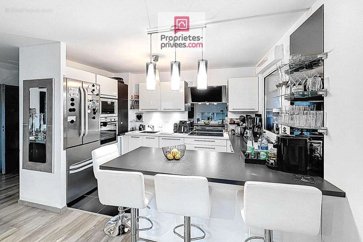 Appartement à SAINT-MARTIN-BOULOGNE