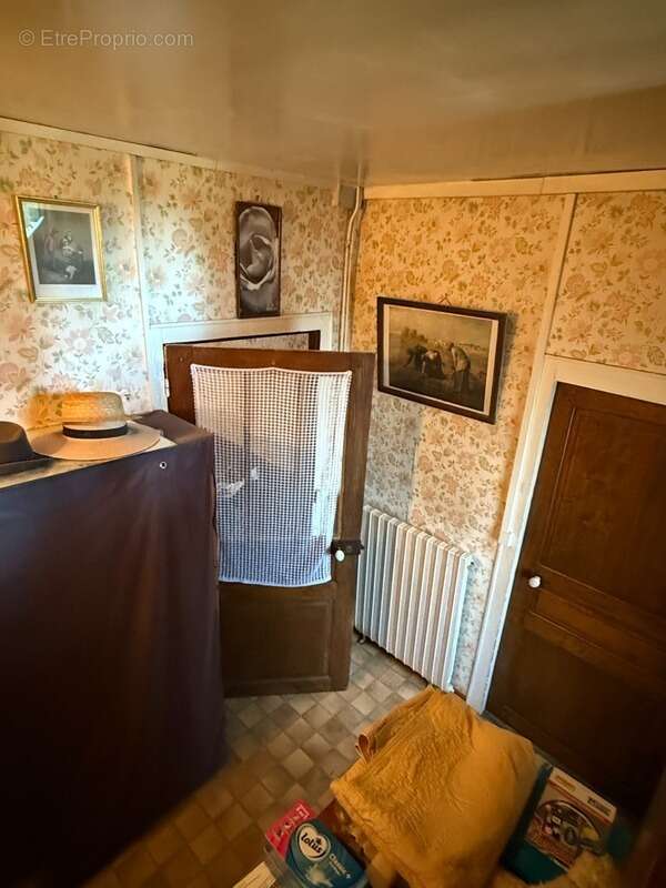 Maison à SAINT-SULPICE-LE-DUNOIS