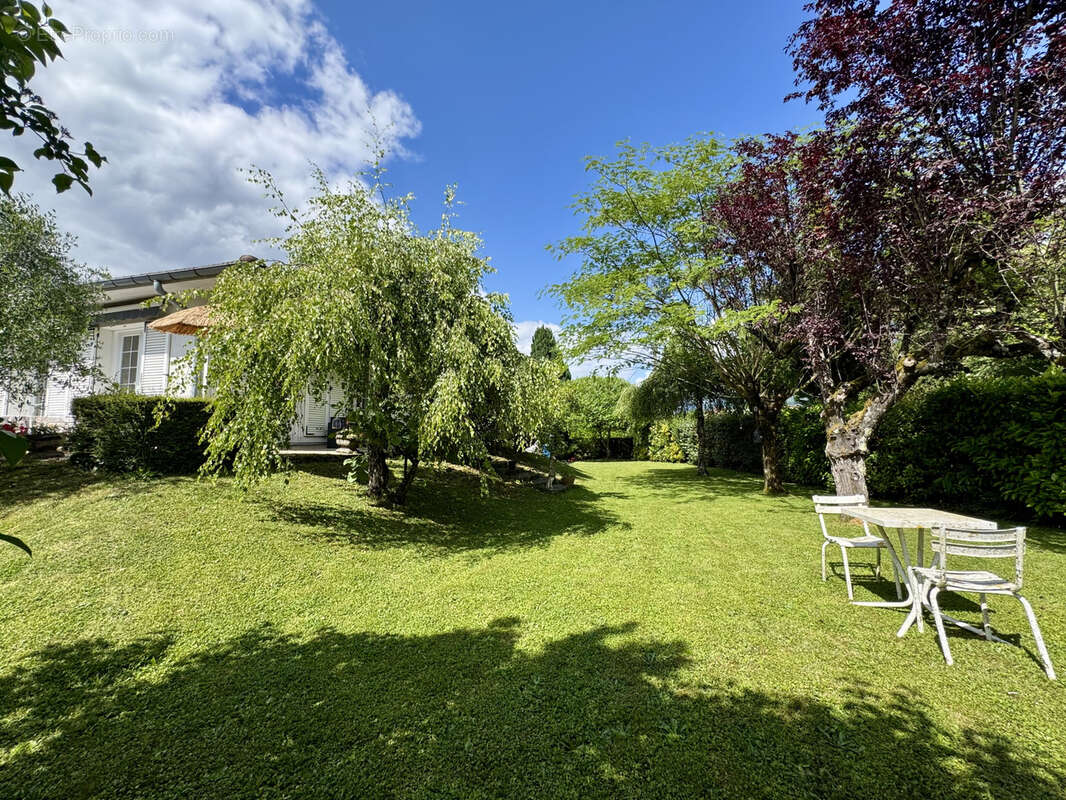 Maison à VILLARD-BONNOT