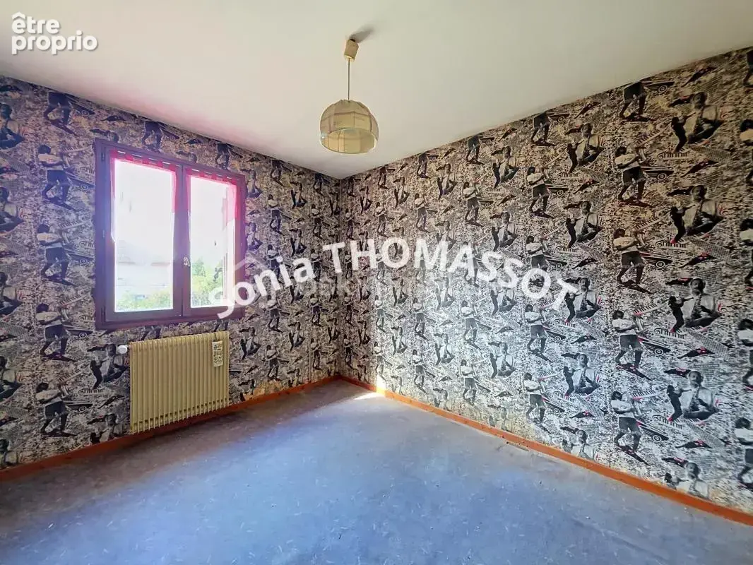 Maison sur sous-sol et terrain clos - photo 9