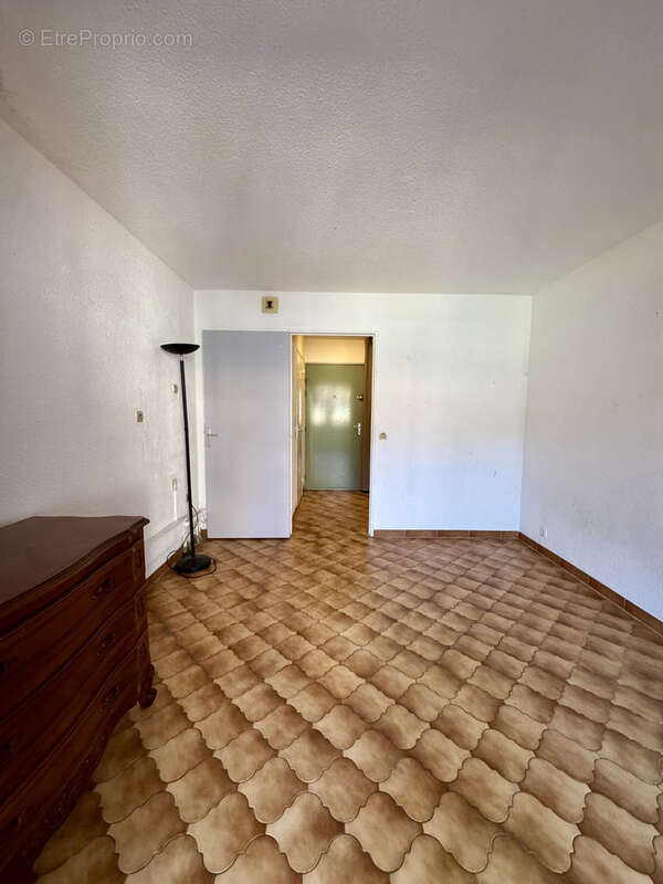 Appartement à SIX-FOURS-LES-PLAGES