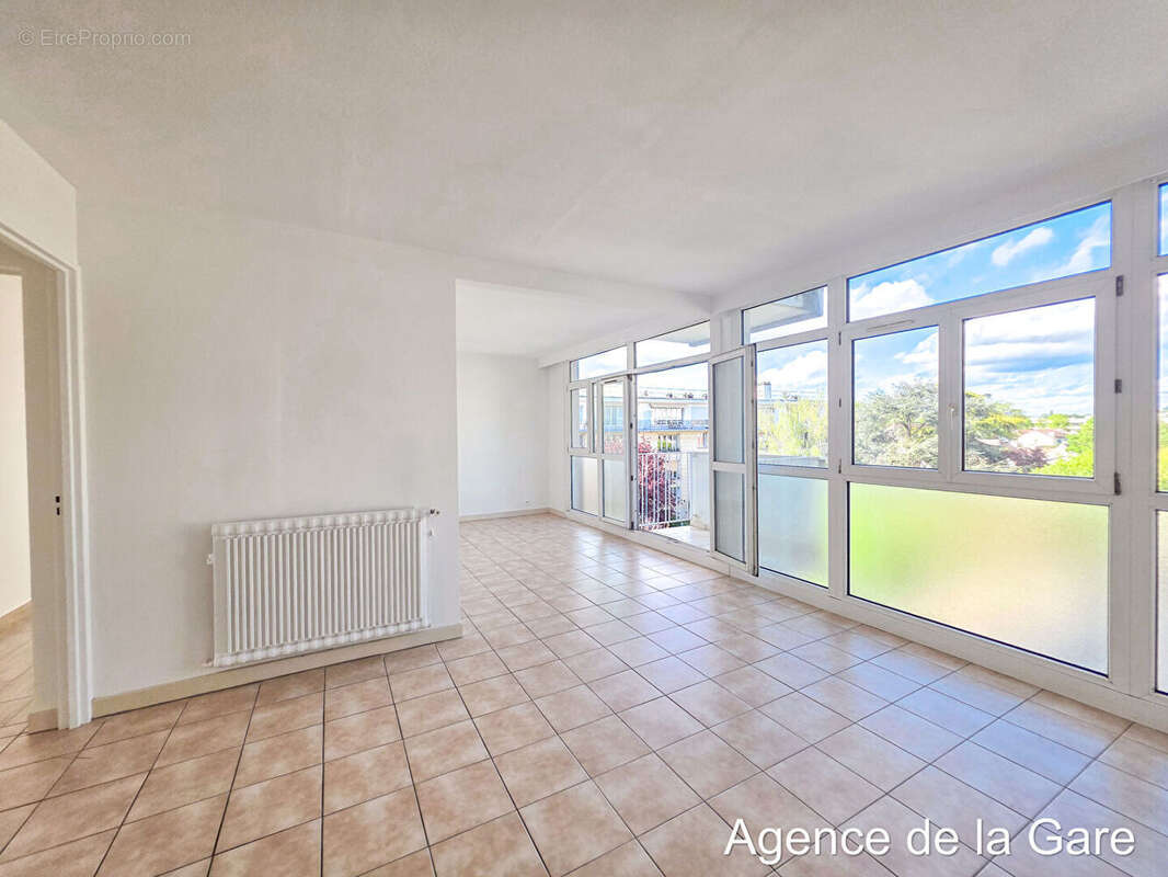 Appartement à MAISONS-LAFFITTE