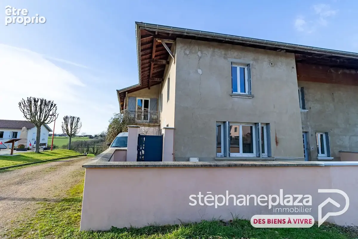 Maison familiale rénovée 204 m²  5 chambres  DPE B  proche Vonnas - photo 2