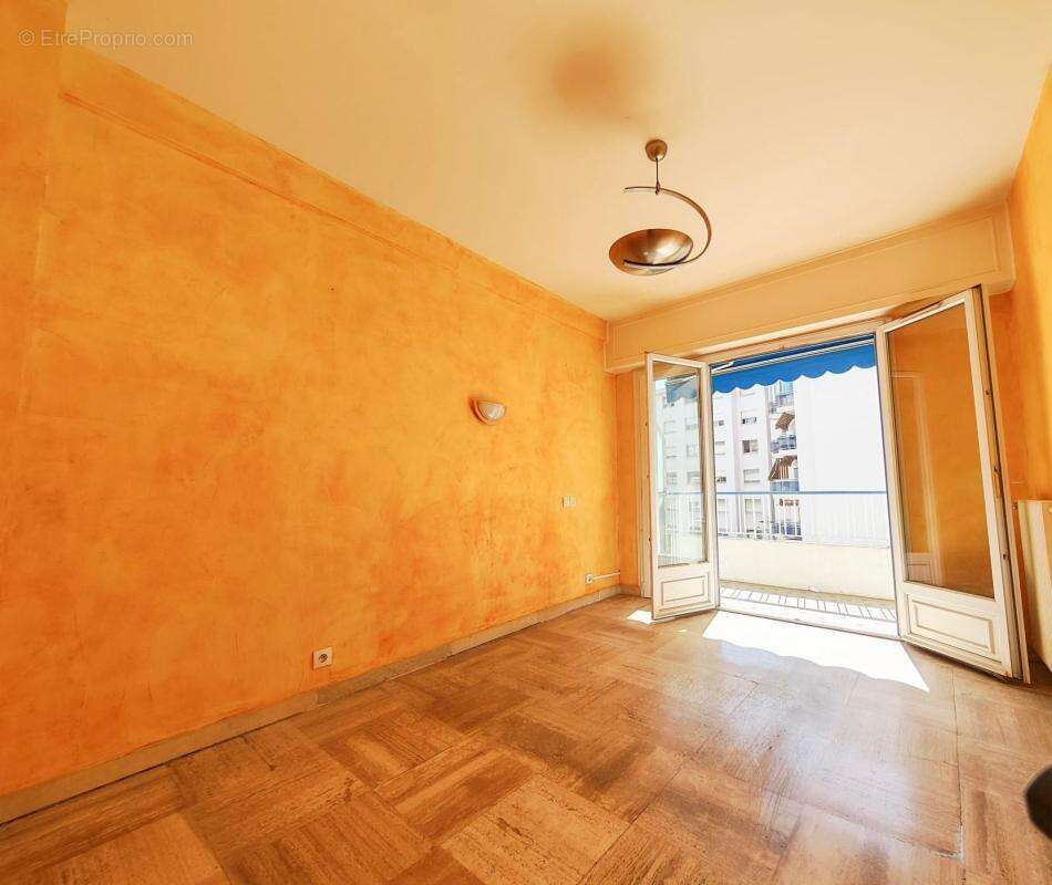 Appartement à CAGNES-SUR-MER