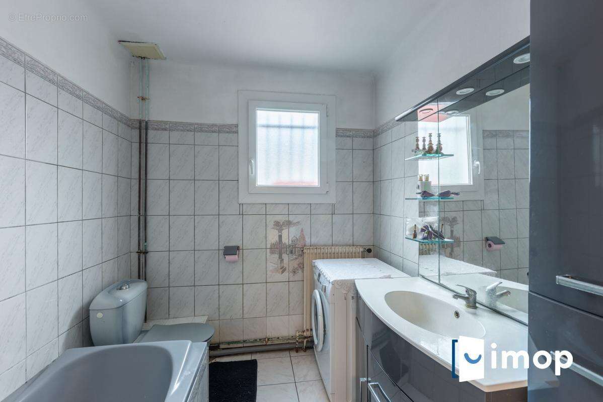 Maison à DAMMARIE-LES-LYS