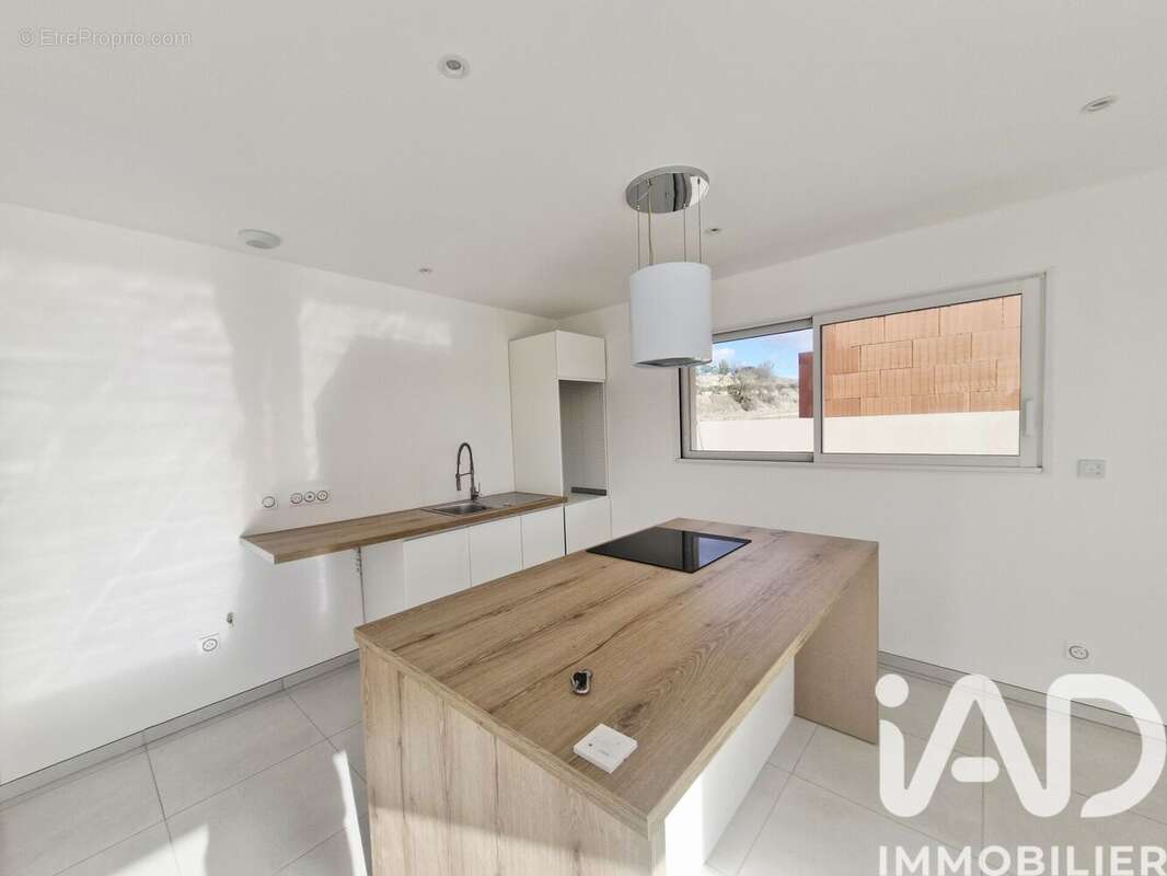 Photo 8 - Maison à NISSAN-LEZ-ENSERUNE