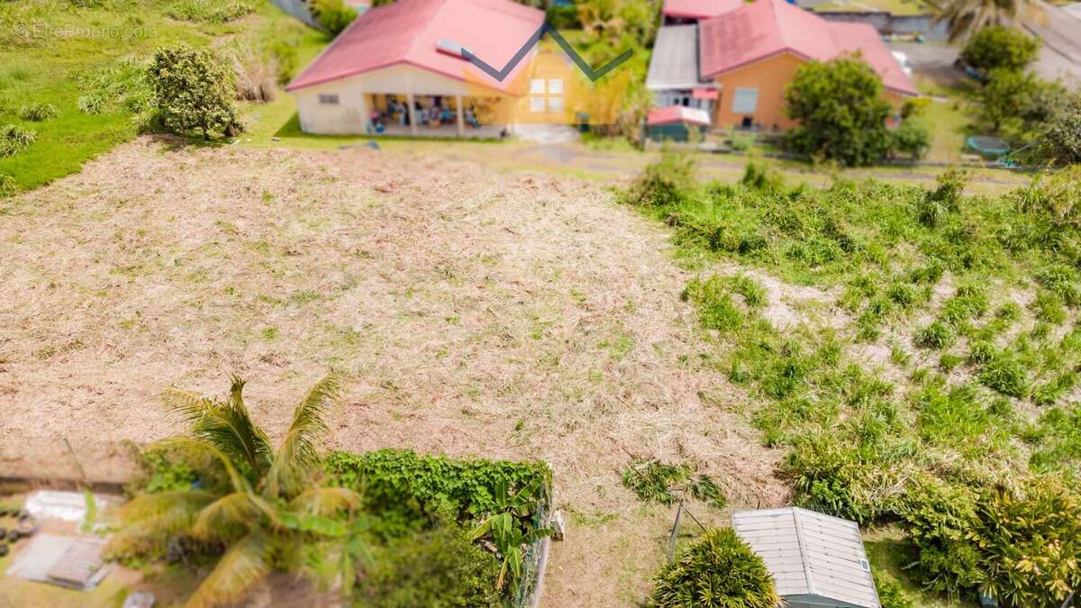 Terrain à LE MORNE-ROUGE