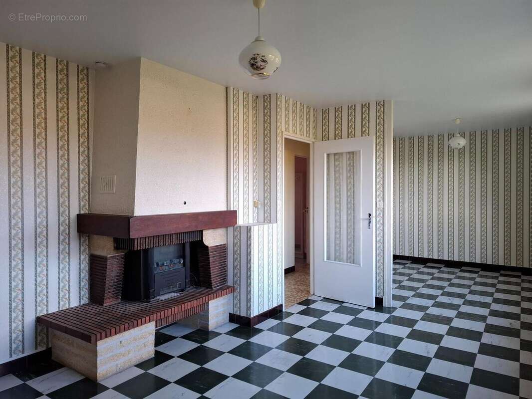 Maison 110 m² à Chambon-Sur-Cisse  - photo 6
