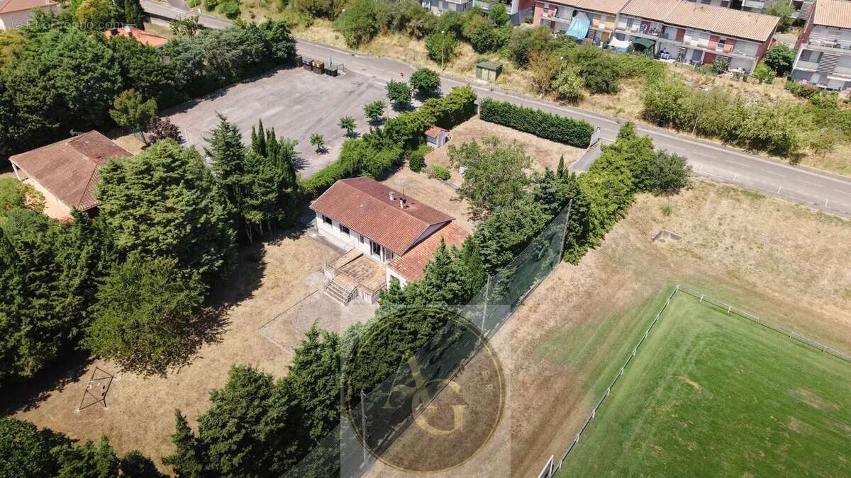 Maison T4 de 88m² sur 2 600m2 de terrain au centre de Castelnaudary - photo 18