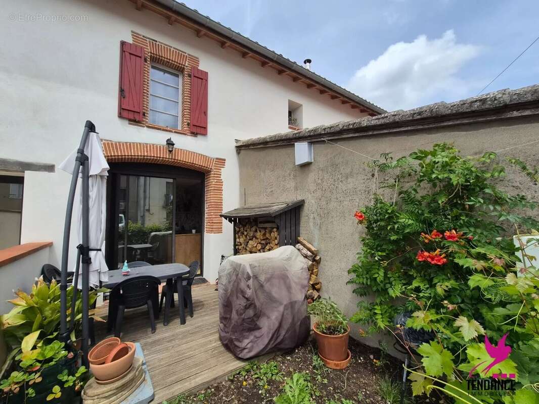 Maison à LAUNAC