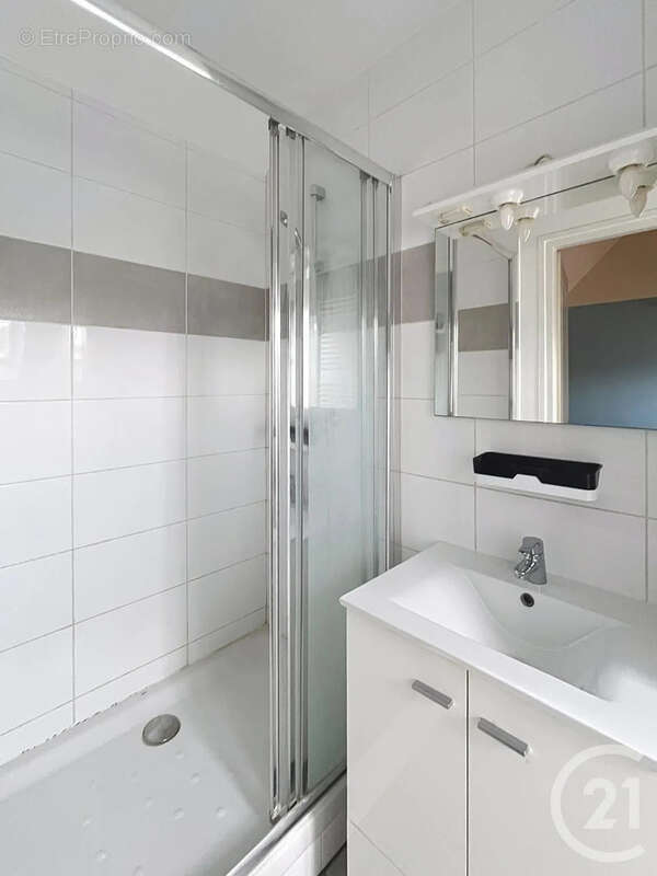 Appartement à BRIE-COMTE-ROBERT