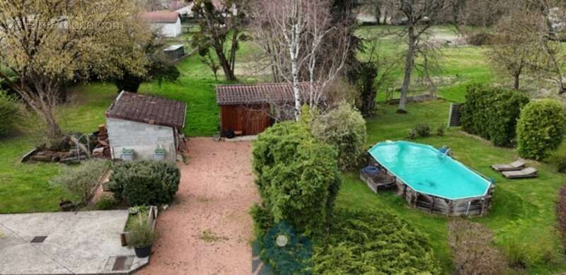 Maison à PUY-GUILLAUME