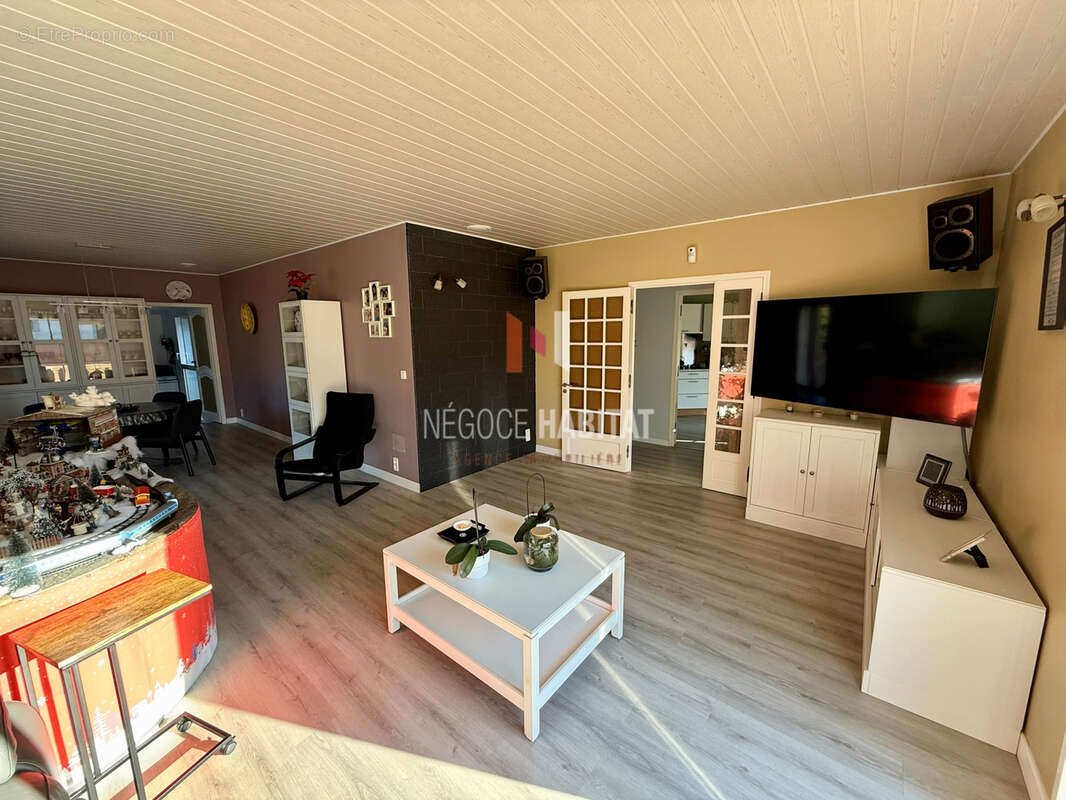 Maison à AIGUES-VIVES