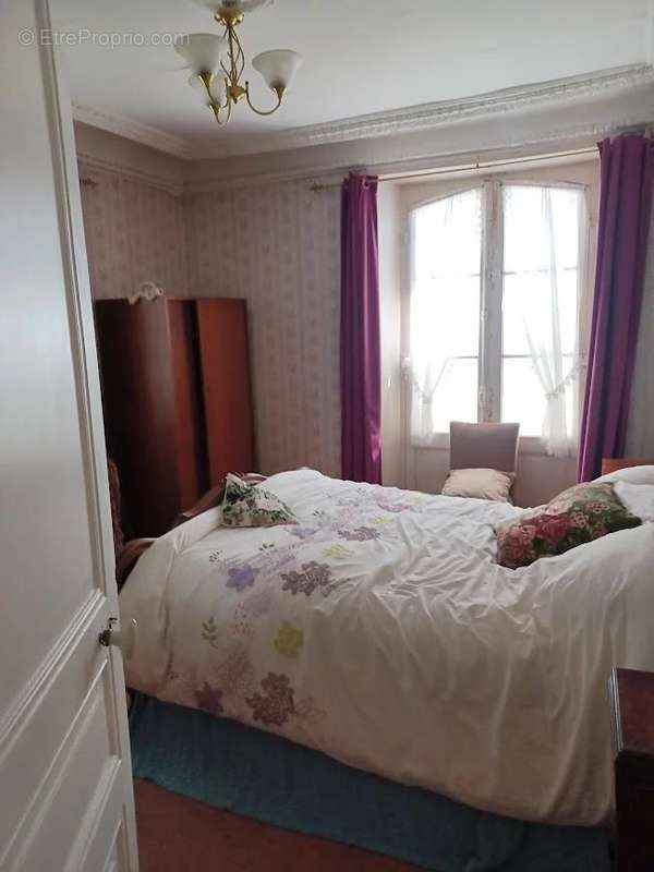 Maison à EGUZON-CHANTOME