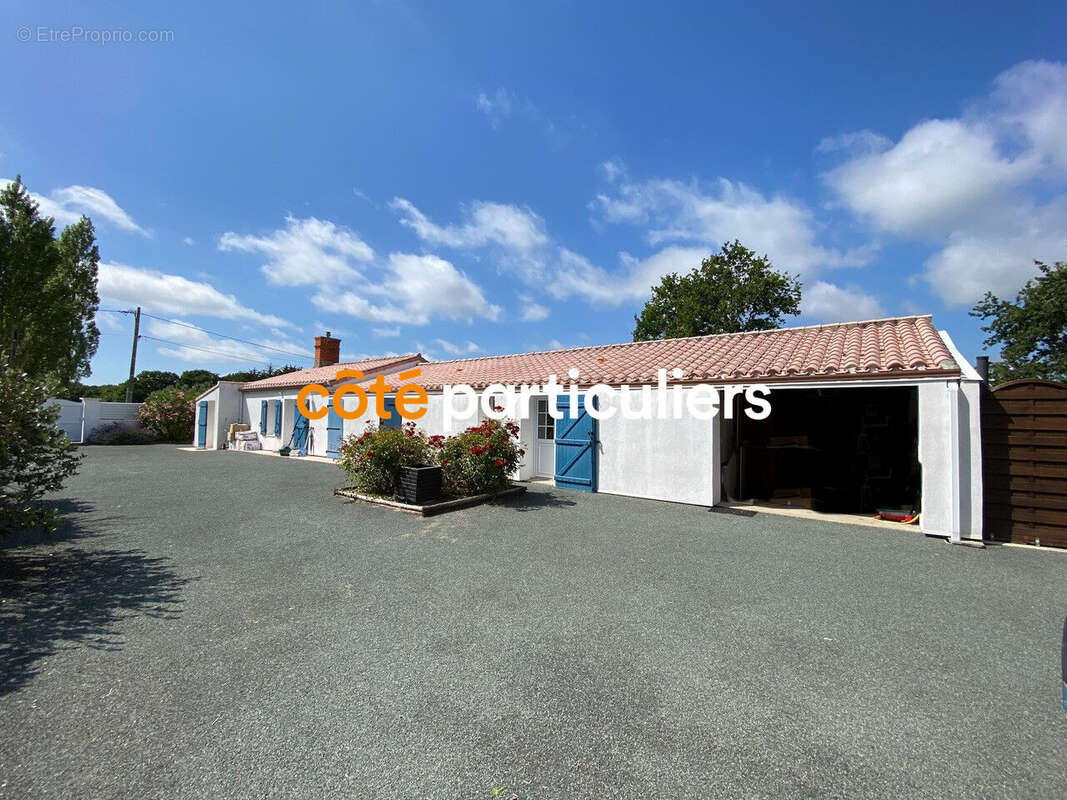 Maison à SALLERTAINE