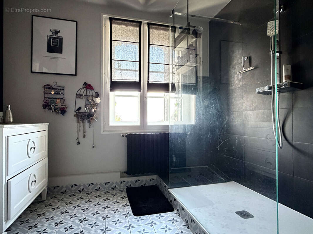 Maison bourgeoise années 1900 avec 2 gites rénovés - photo 9
