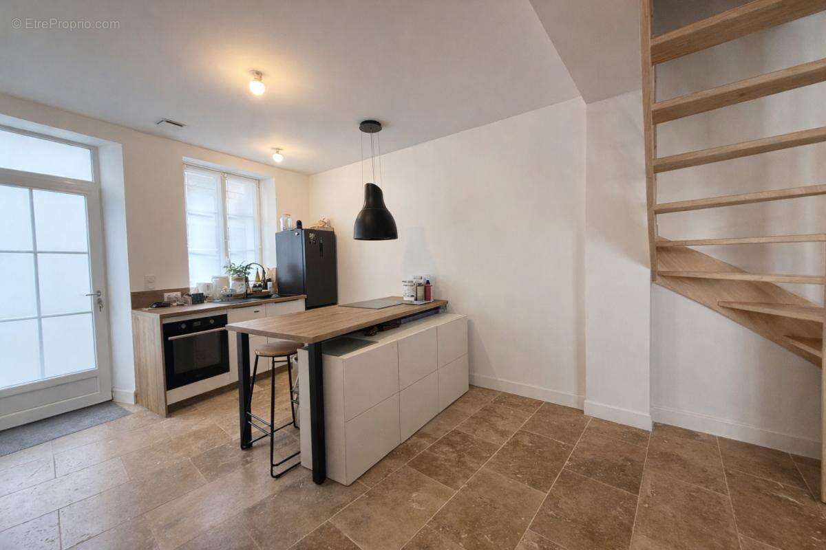Maison de 63 m2 - Centre ville de Bourges - photo 2