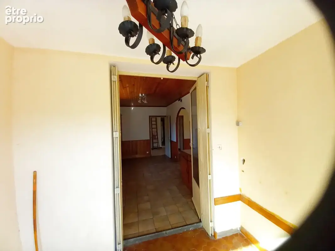 Maison individuelle avec grand jardin et grand garage. - photo 29