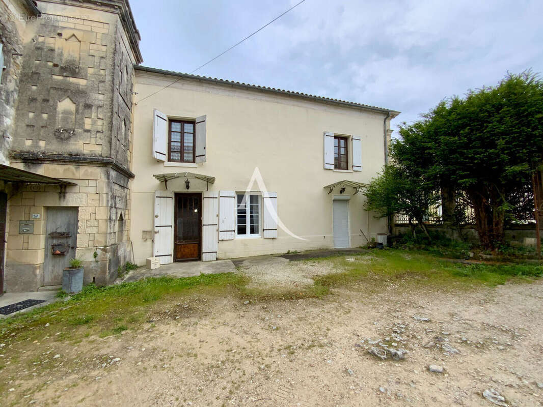 Maison Pons 8 pièce(s) 220 m2 - photo 13