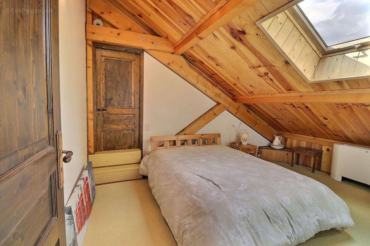 Maison à SAINT-JEOIRE-PRIEURE