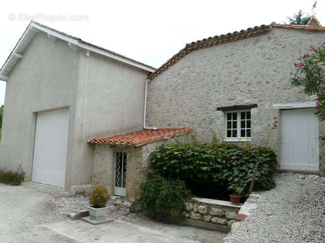 Ensemble de carractere - photo 6