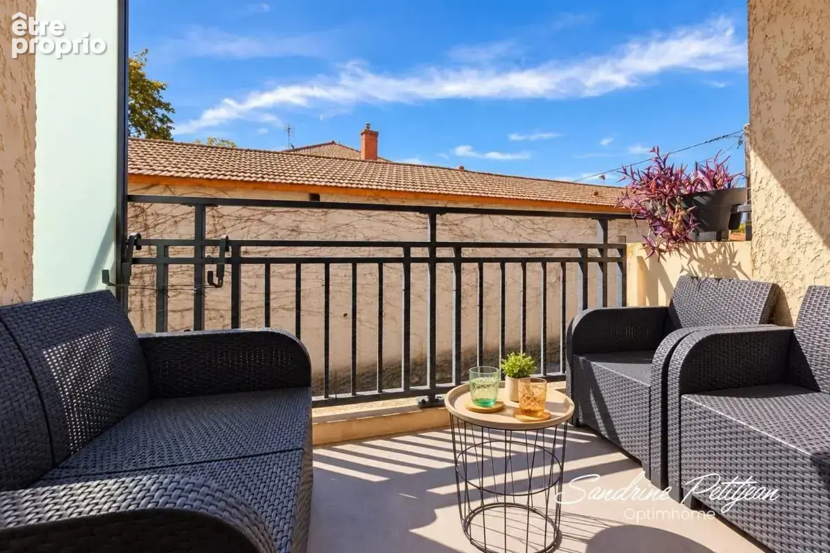A vendre Appartement T2 45.13m² - avec balcon et garage – Centre Saint André de Corcy 01390 - photo 2