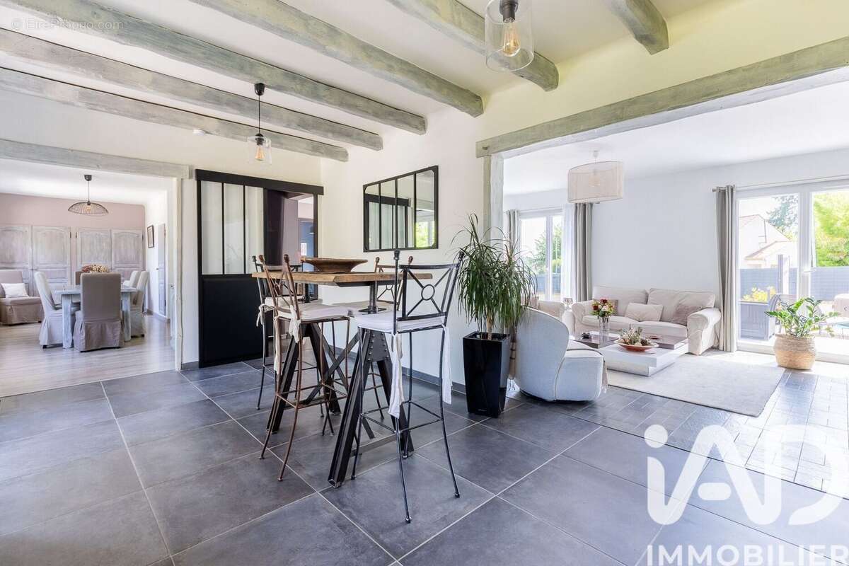 Maison 146 m² à Longpont-Sur-Orge  - photo 7