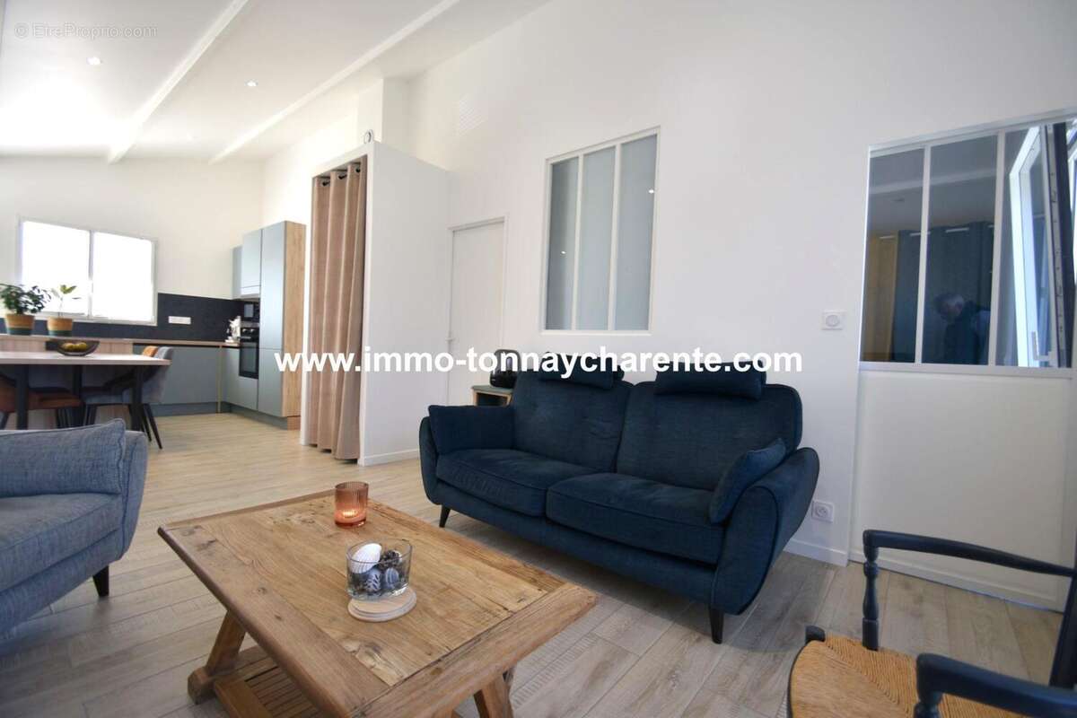 Maison à TONNAY-CHARENTE