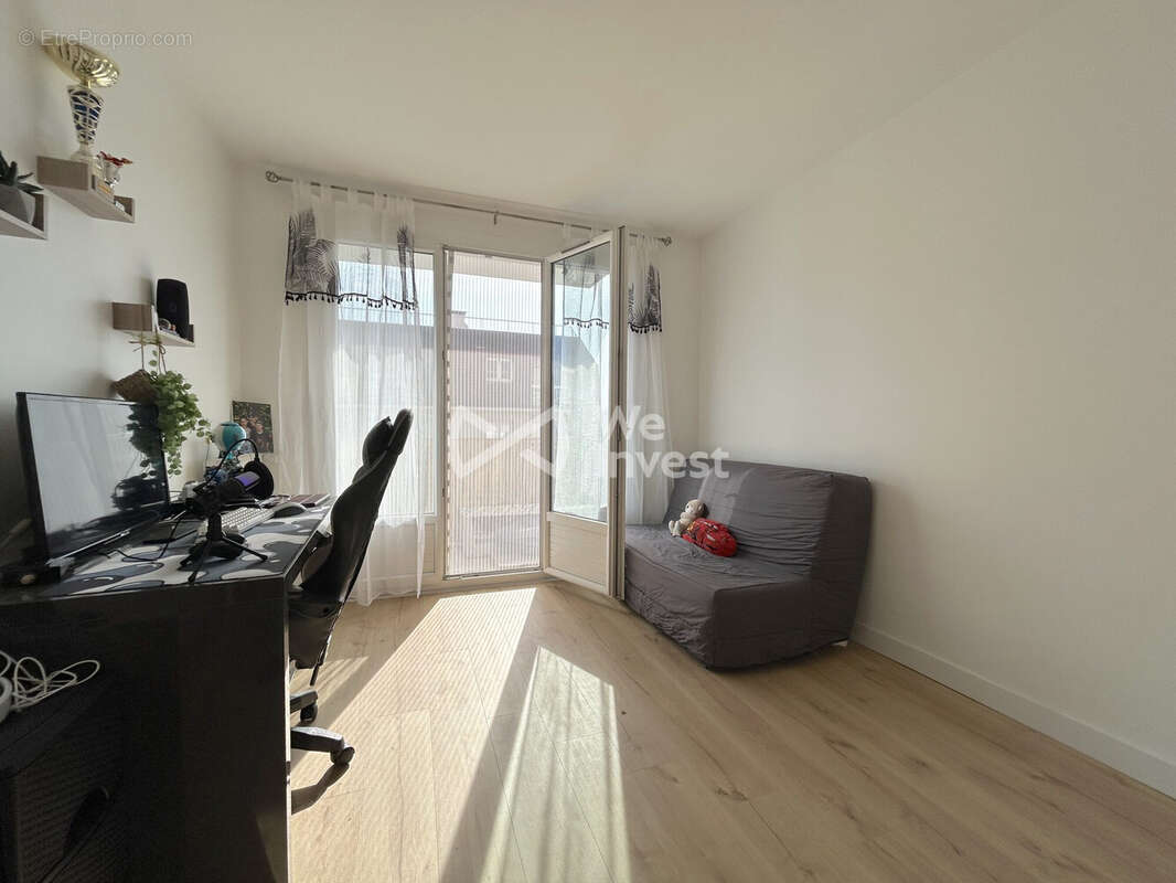 Appartement à THORIGNY-SUR-MARNE