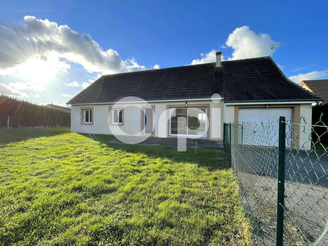 Maison à LA CROISILLE