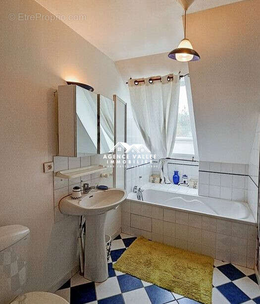 Maison à SAINT-GERMAIN-LES-CORBEIL