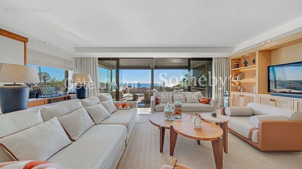 Appartement à LES ISSAMBRES