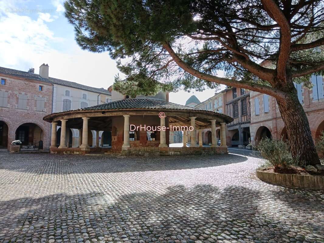 Maison à SAINT-SIXTE