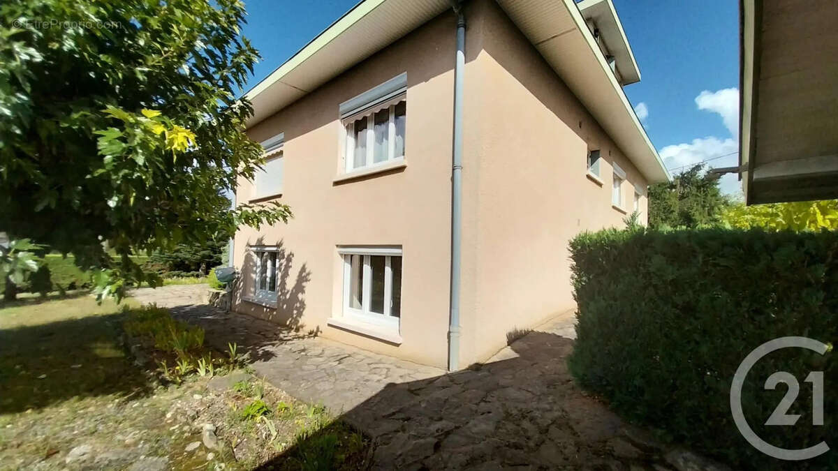 Maison à MONTMERLE-SUR-SAONE