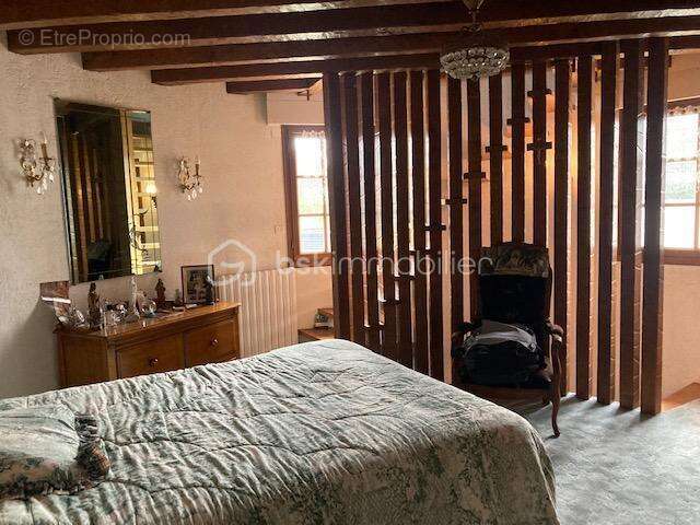 Maison à LE BOURGNEUF-LA-FORET