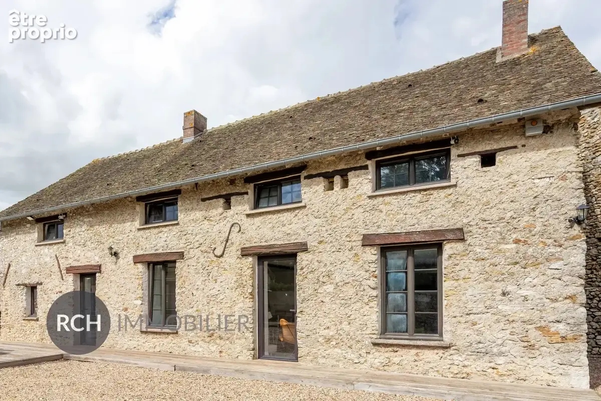 Le Mesnil Simon - Charmante maison familiale en pierre avec dépendances - photo 2